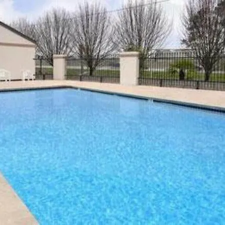 Days Inn By Wyndham Denham Springs-Baton Rouge East 