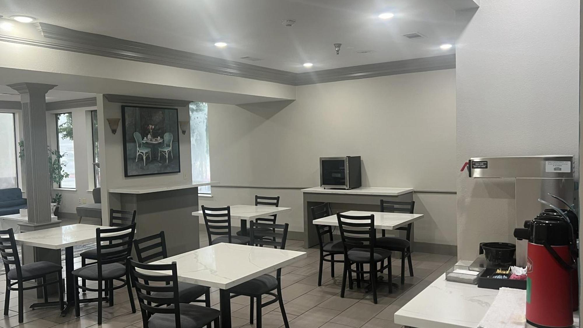 Days By Wyndham Denham Springs-baton Rouge East