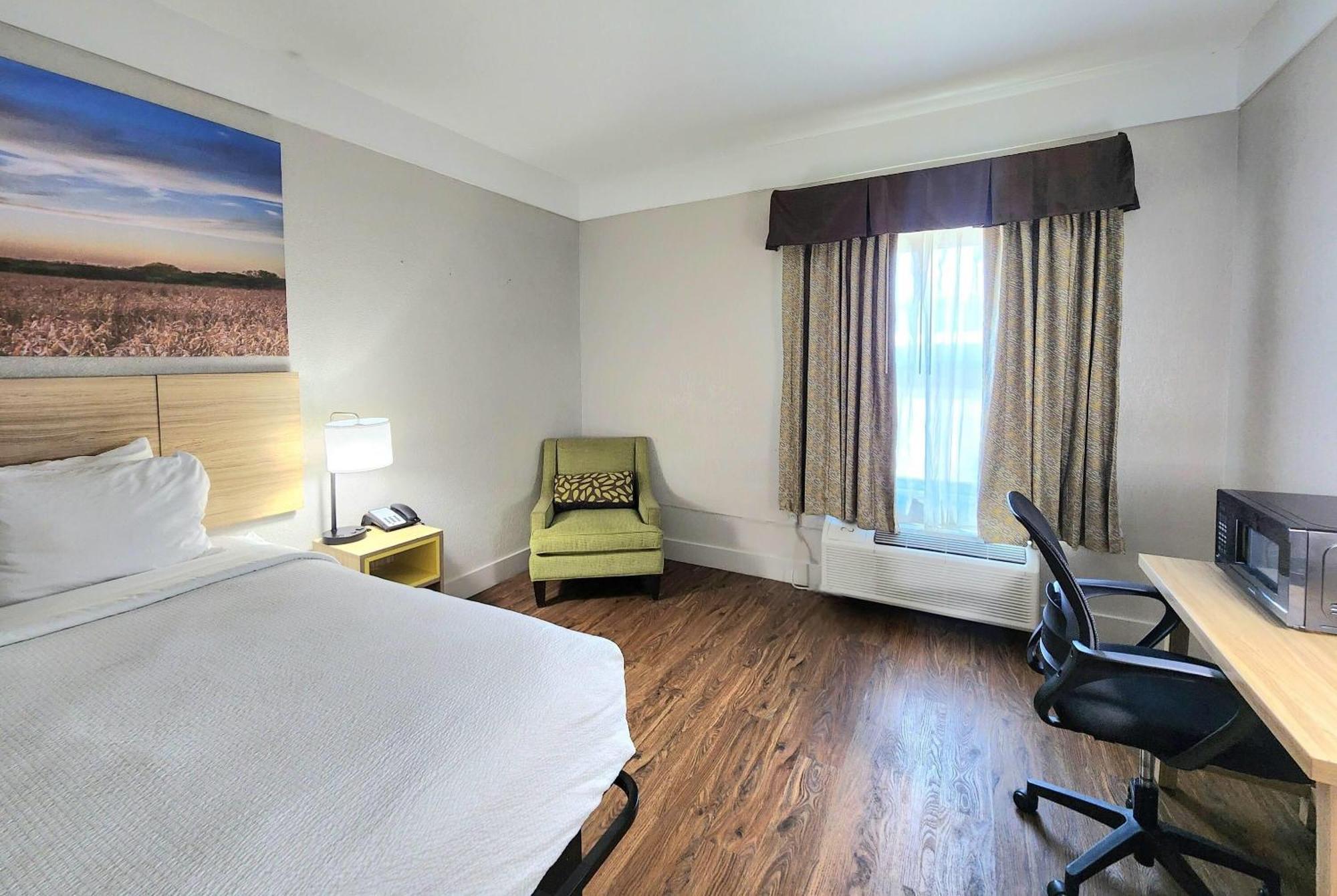 Days By Wyndham Denham Springs-baton Rouge East Hotel